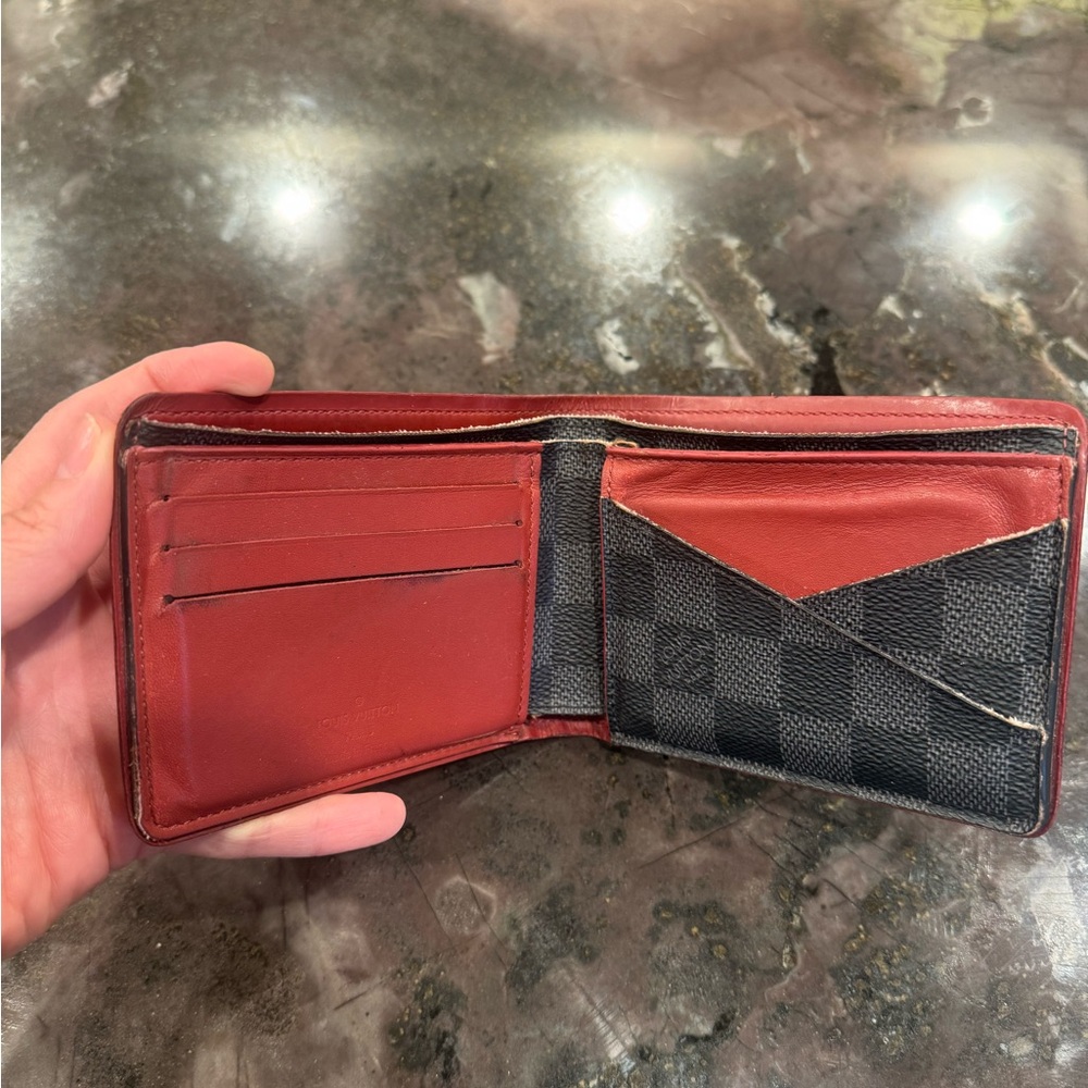 Authentic Louis Vuitton Gray and Red Key & Card Holder - Picture 5 of 8